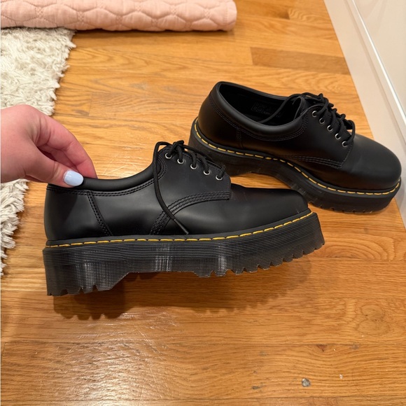 Doc marten black shoes. Like brand new condition - Picture 4 of 4